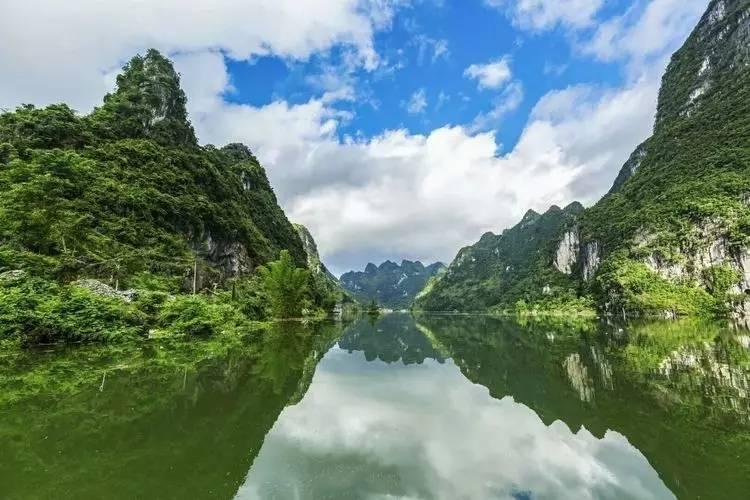 黄埔:推动治理资源“一揽子聚集” 实现矛盾纠纷“一站式”化解